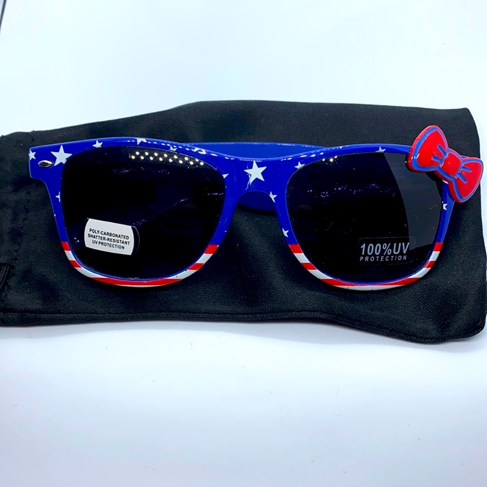 ⭐️CLEARANCE ⭐️NEW! Red, white and blue 100% UV sunglasses